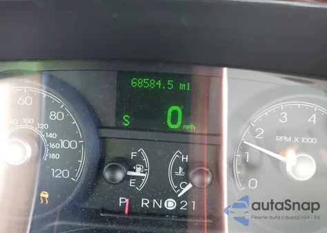 2007 Lincoln Town Car Signature из США, поврежденный, VIN 1LNHM81W27Y609736